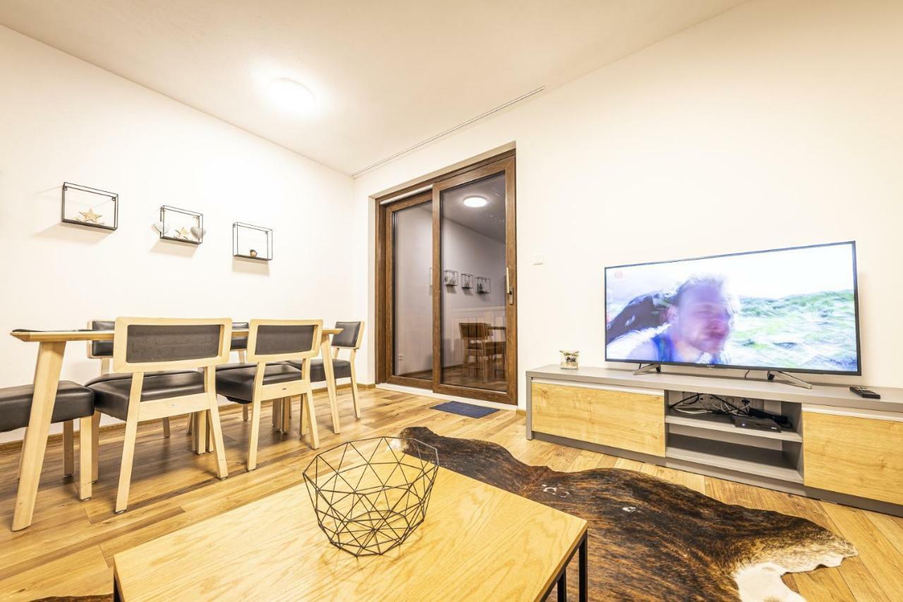 Apartmanovy Dom Poludnica - Chopok Juh Tale Ngoại thất bức ảnh