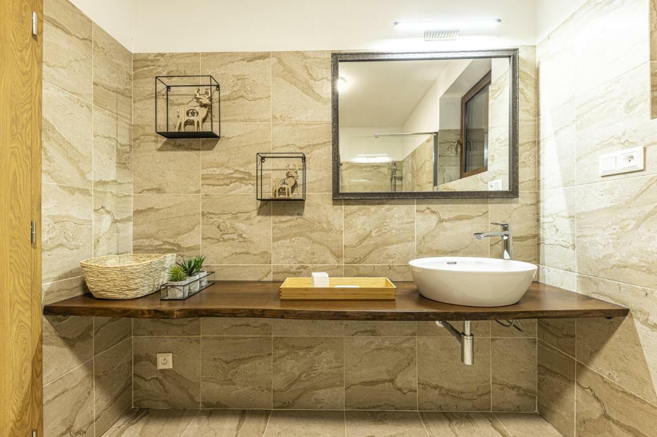Apartmanovy Dom Poludnica - Chopok Juh Tale Ngoại thất bức ảnh
